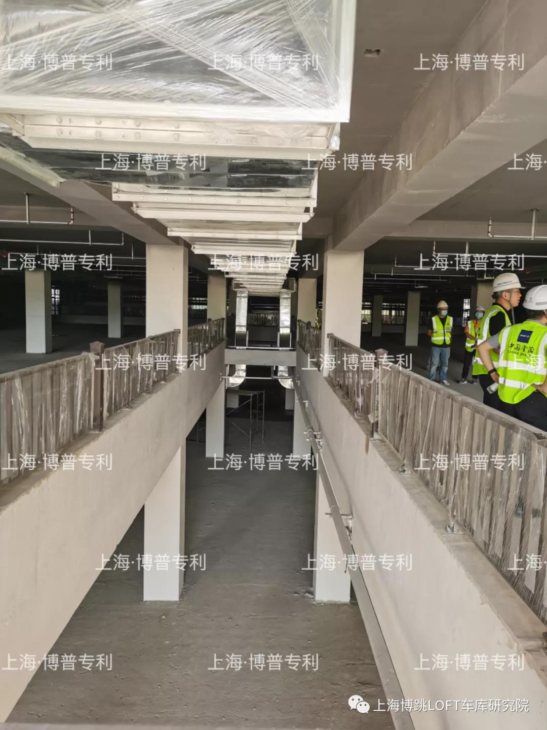 万宁恭喜金茂集团第一个LOFT专利车库项目封顶！（限内部参观）